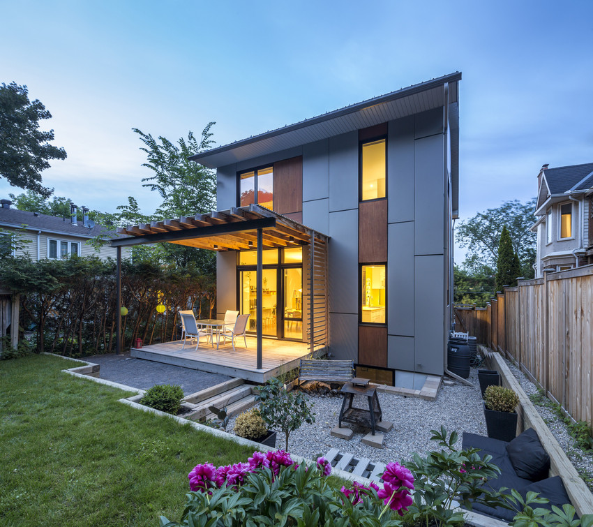 Residence in East Canada HardiePanel smooth, Cobble Stone